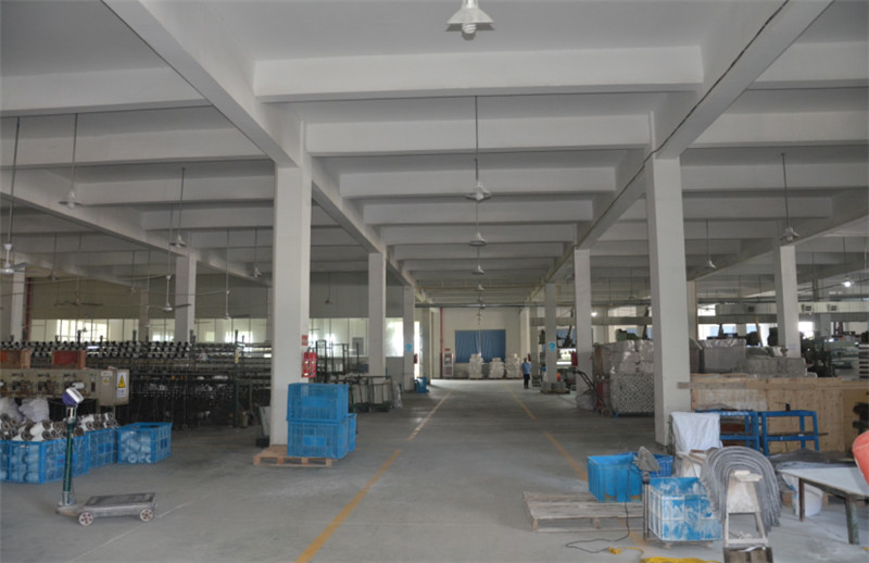 Ningbo Xinyan Friction Materials Co., Ltd. linia produkcyjna producenta